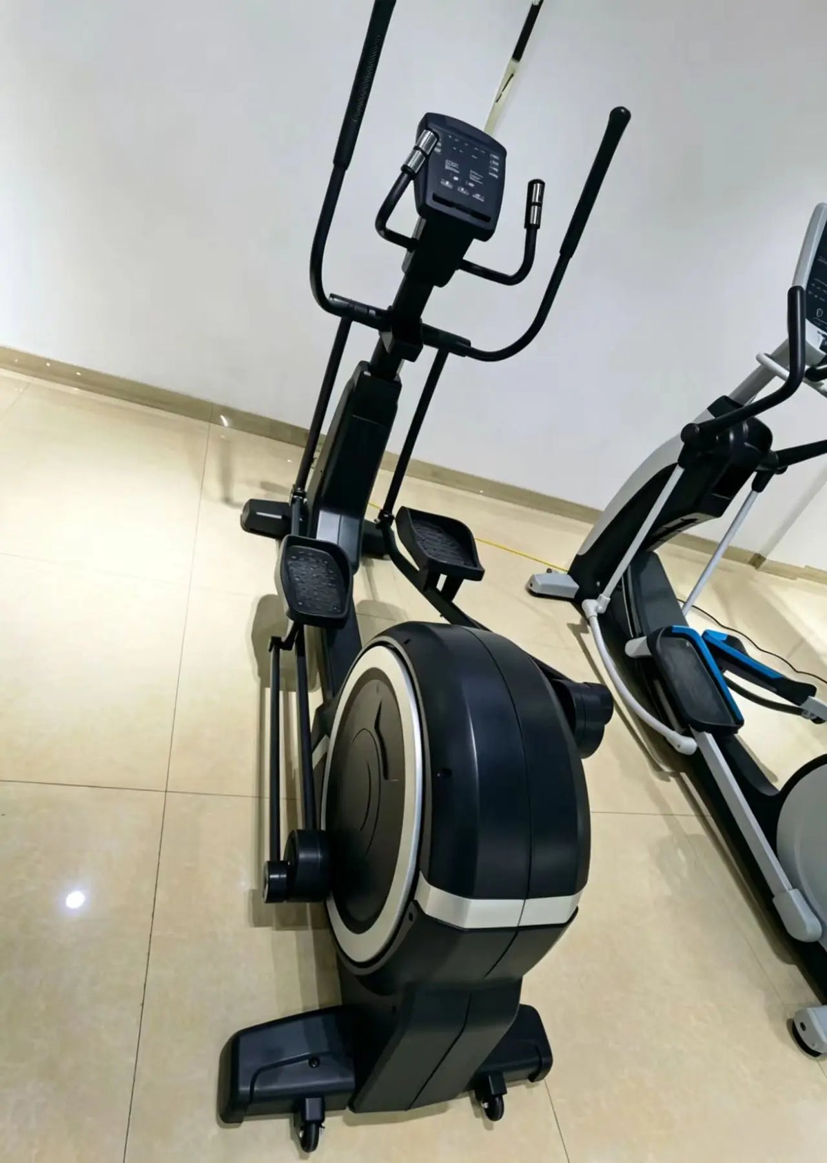 Vélo elliptique Orbis Pro 35